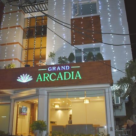 ホテル グランド アルカディア スリランガン Tiruchirappalli エクステリア 写真