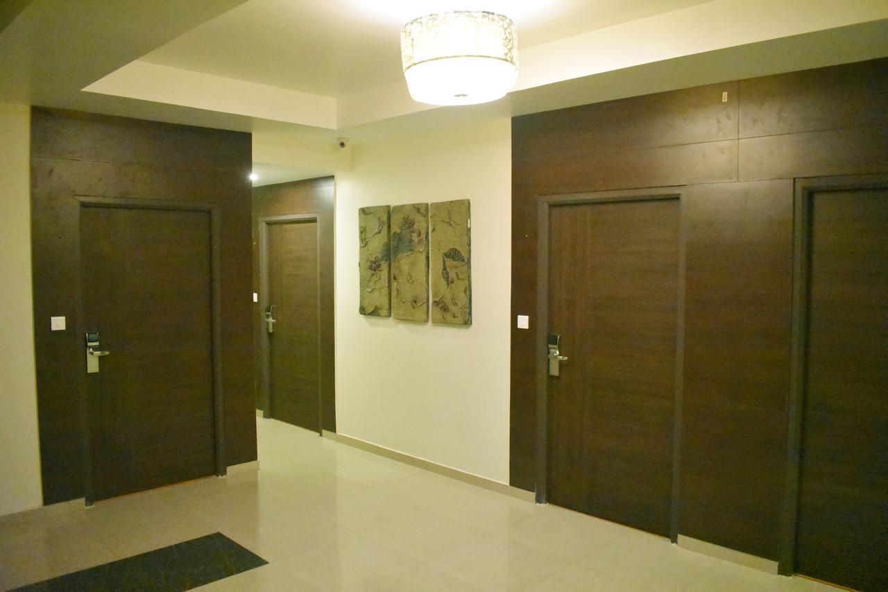 ホテル グランド アルカディア スリランガン Tiruchirappalli エクステリア 写真